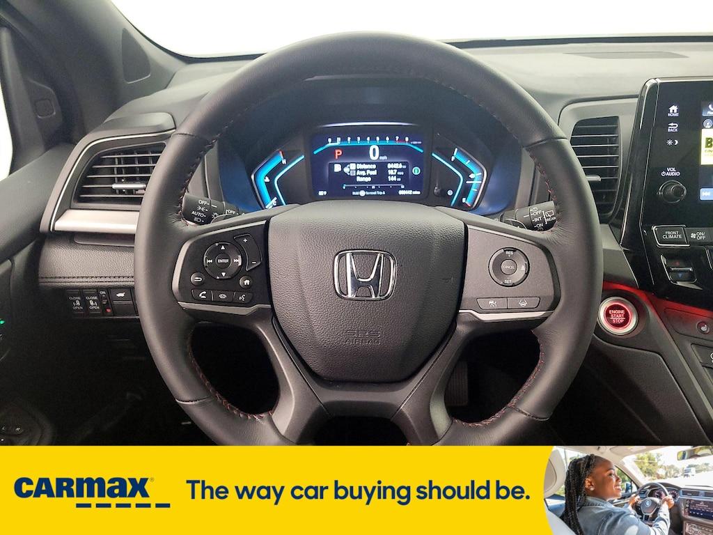 used 2024 Honda Odyssey car, priced at $41,998
