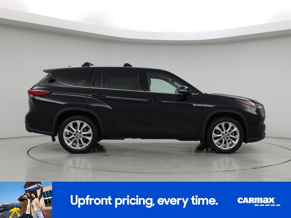 used 2021 Toyota Highlander car, priced at $37,998