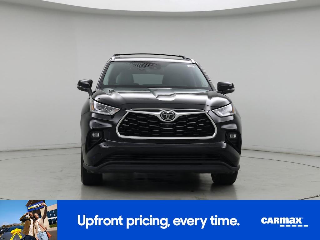 used 2021 Toyota Highlander car, priced at $37,998