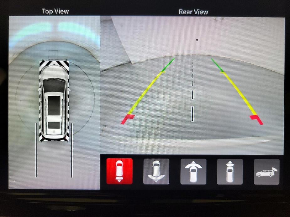 used 2021 Chrysler Pacifica Hybrid car, priced at $31,998