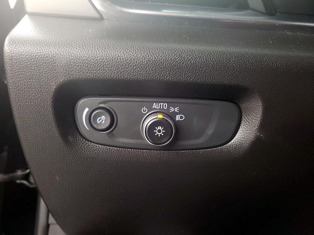 used 2021 Chevrolet Traverse car, priced at $22,998
