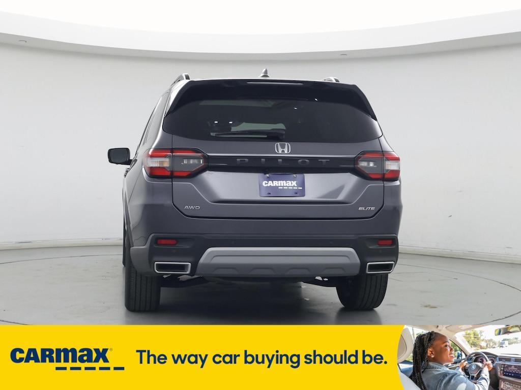 used 2023 Honda Pilot car, priced at $48,998