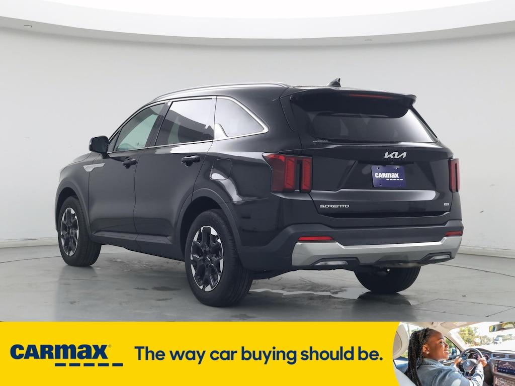 used 2024 Kia Sorento car, priced at $31,998