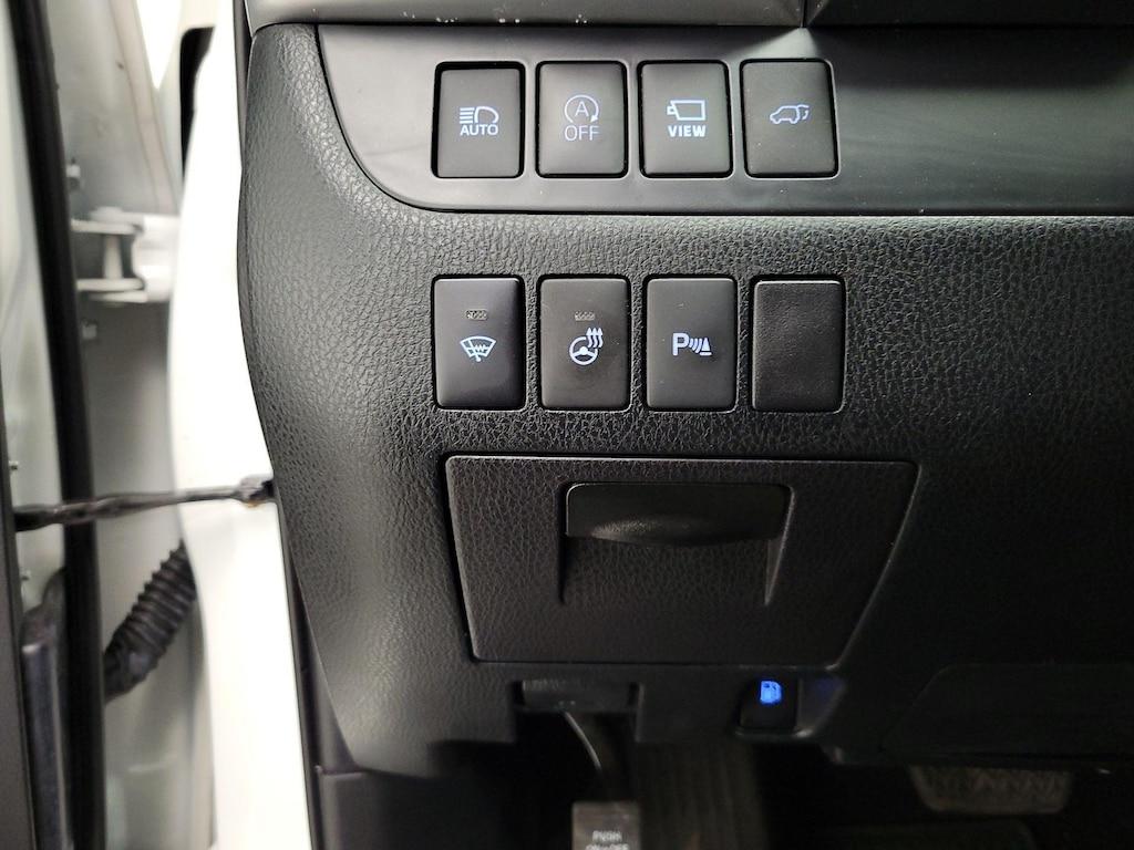 used 2019 Toyota Highlander car, priced at $36,998