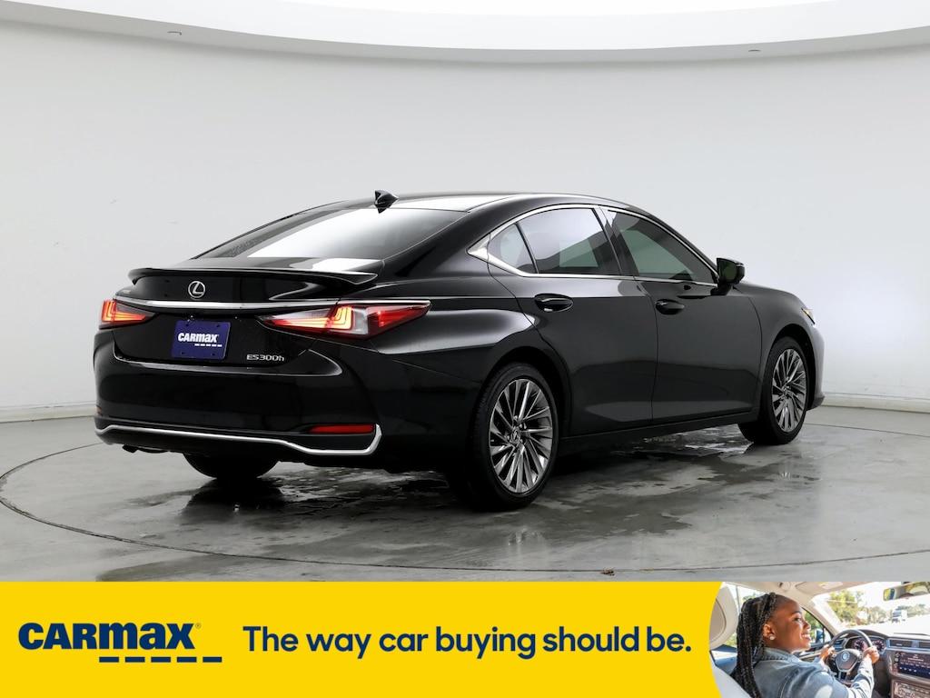 used 2024 Lexus ES 300h car, priced at $49,998
