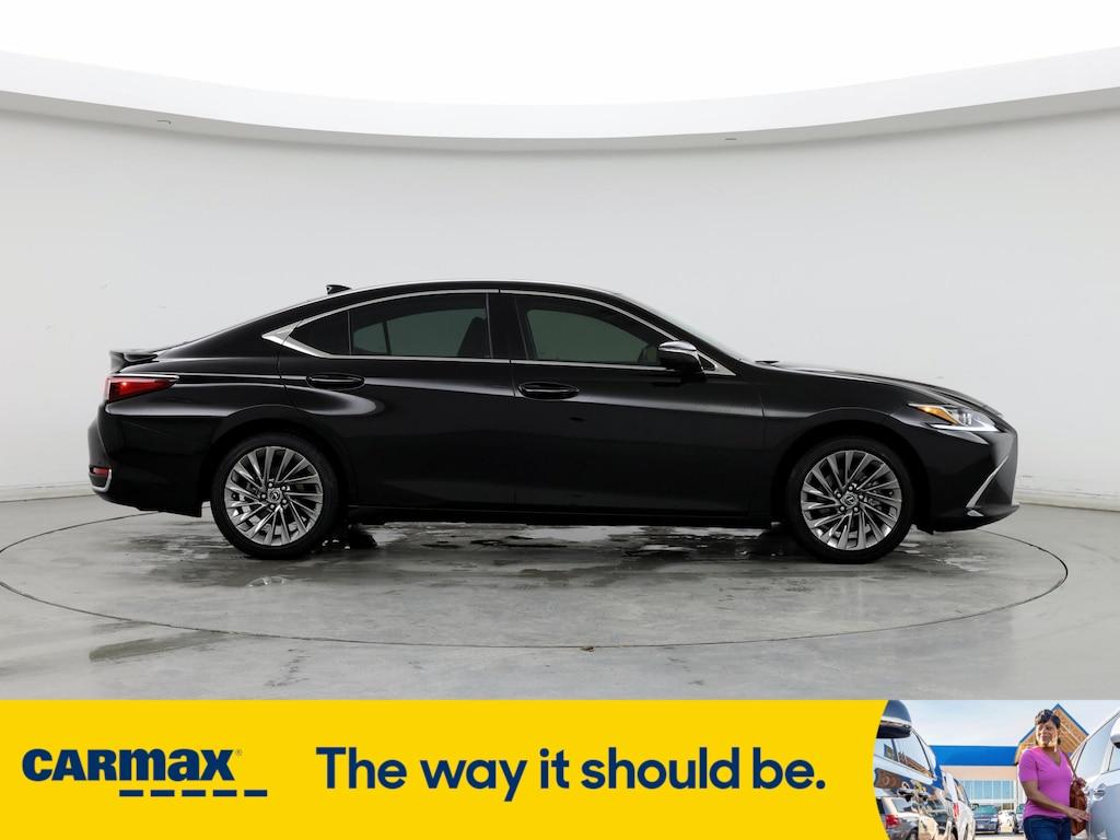 used 2024 Lexus ES 300h car, priced at $49,998