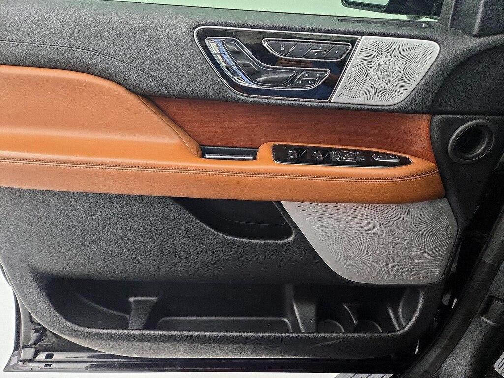 used 2020 Lincoln Navigator car, priced at $45,998