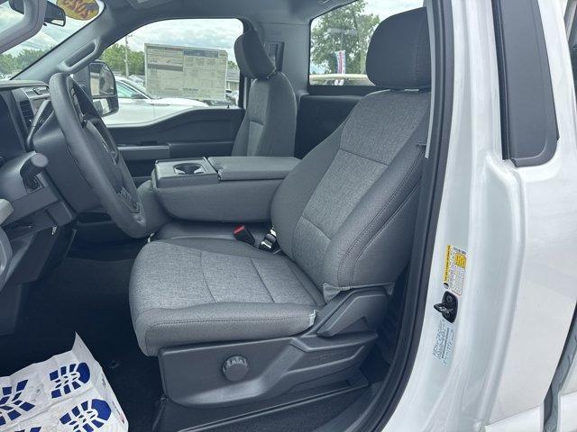 new 2025 Ford F-350 car
