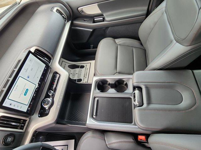 new 2025 Ford Expedition Max car