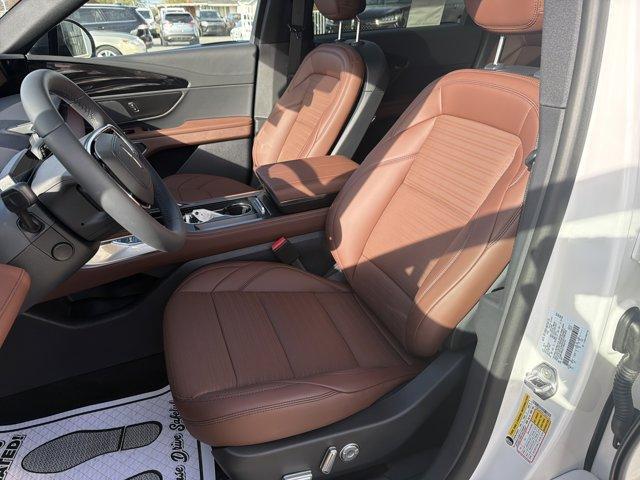 new 2026 Lincoln Nautilus car