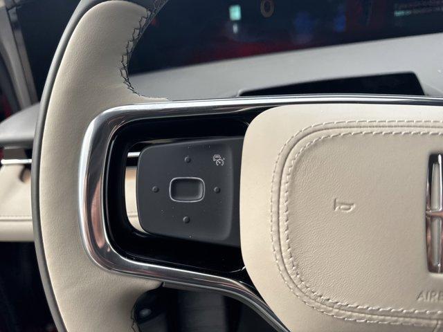new 2025 Lincoln Nautilus car