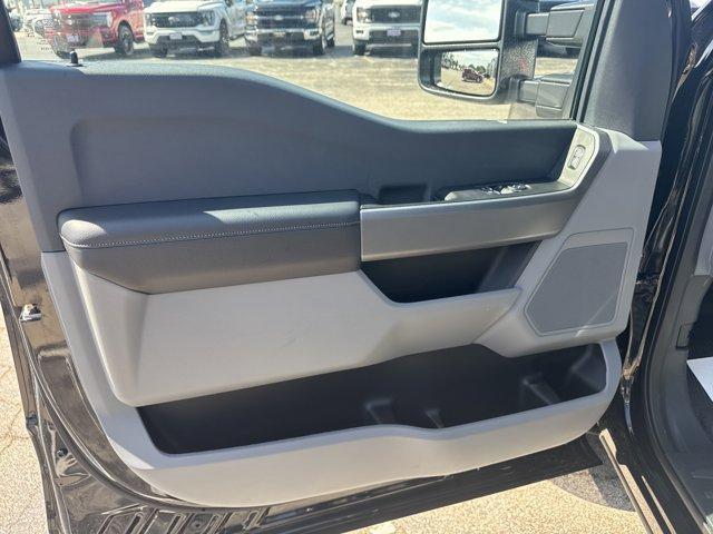 new 2025 Ford F-350 car, priced at $58,669