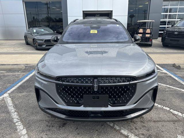 new 2025 Lincoln Nautilus car