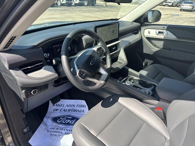 new 2025 Ford Explorer car