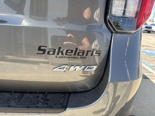 new 2025 Ford Explorer car