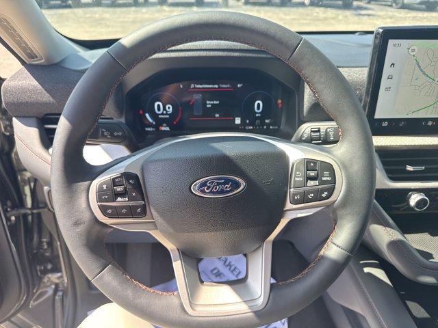 new 2025 Ford Explorer car