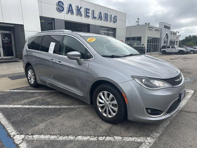 used 2018 Chrysler Pacifica car, priced at $15,895