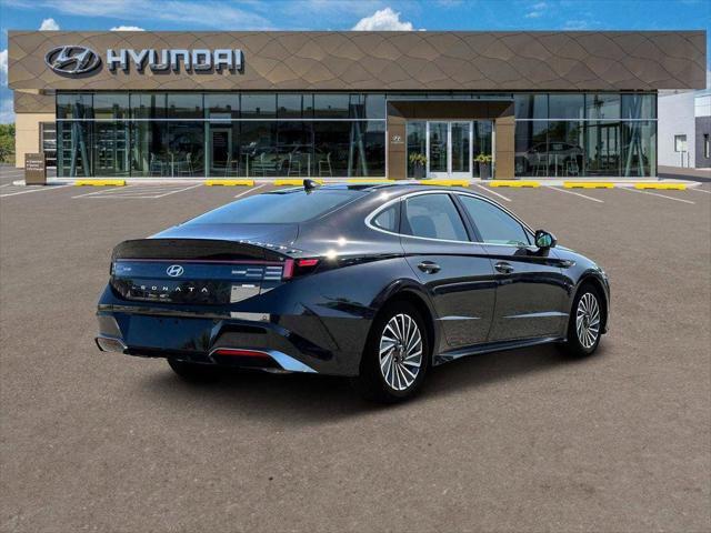 new 2025 Hyundai Sonata Hybrid car, priced at $37,067