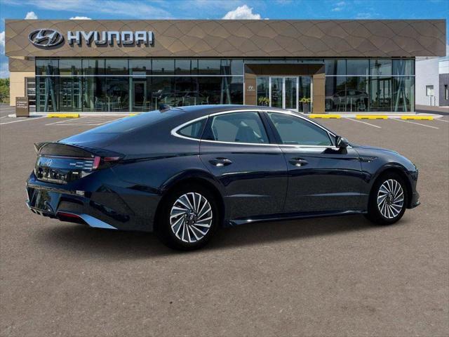 new 2025 Hyundai Sonata Hybrid car, priced at $37,067