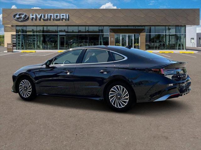 new 2025 Hyundai Sonata Hybrid car, priced at $37,067