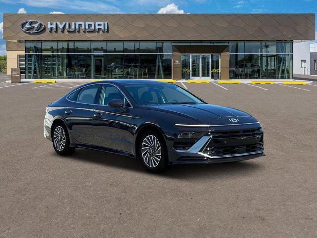 new 2025 Hyundai Sonata Hybrid car, priced at $37,067