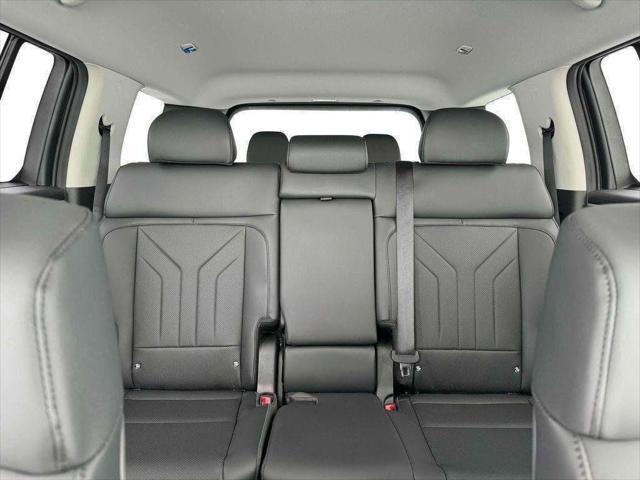 new 2025 Hyundai Santa Fe car, priced at $39,752
