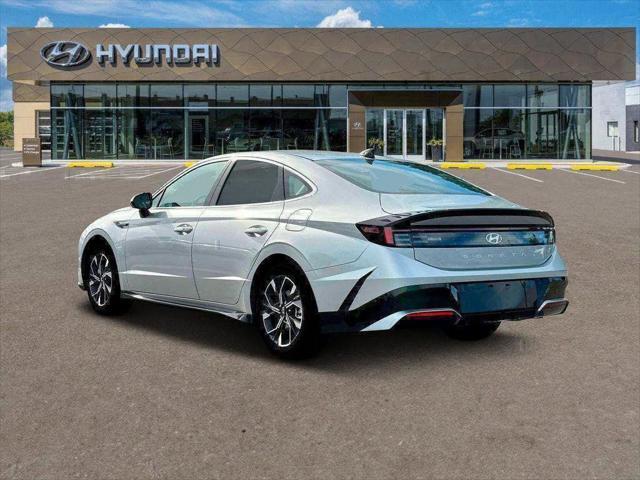 new 2025 Hyundai Sonata car, priced at $30,152