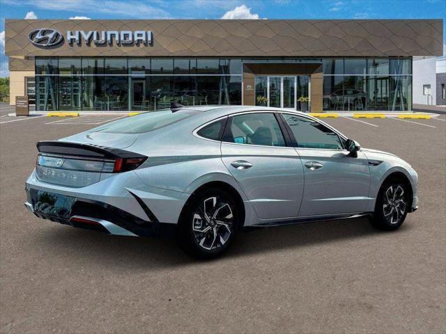 new 2025 Hyundai Sonata car, priced at $30,152
