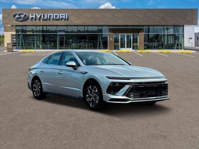 new 2025 Hyundai Sonata car, priced at $30,152