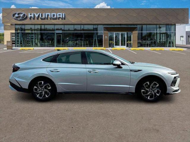 new 2025 Hyundai Sonata car, priced at $30,152