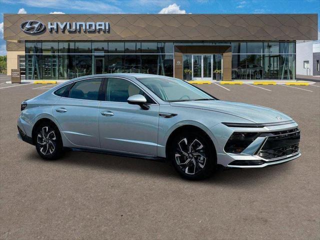 new 2025 Hyundai Sonata car, priced at $30,152