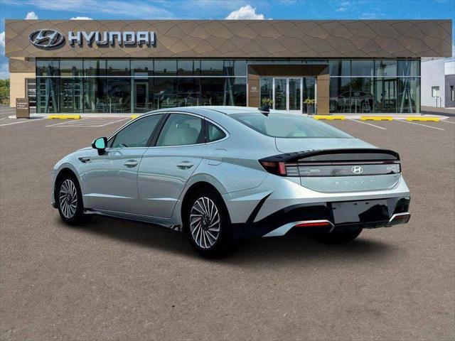 new 2025 Hyundai Sonata Hybrid car, priced at $30,757
