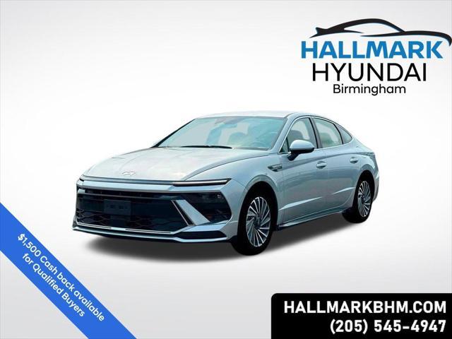 new 2025 Hyundai Sonata Hybrid car, priced at $30,757