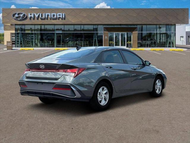 new 2024 Hyundai Elantra car, priced at $19,587
