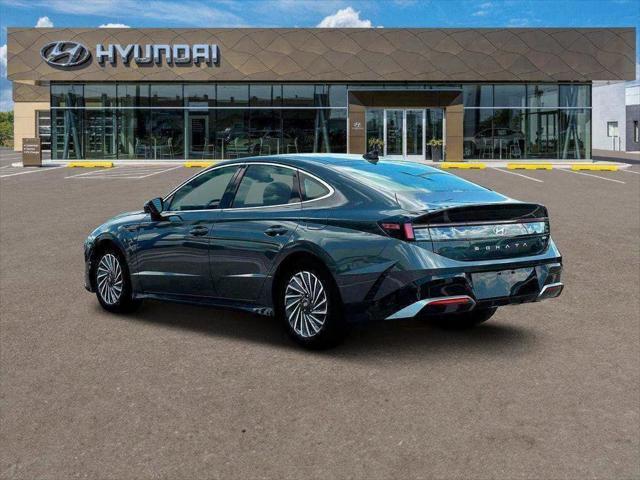 new 2025 Hyundai Sonata Hybrid car, priced at $37,094