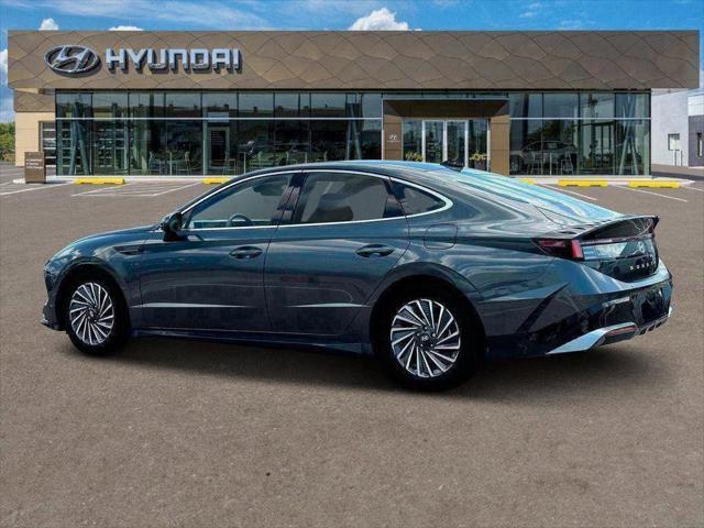 new 2025 Hyundai Sonata Hybrid car, priced at $37,094