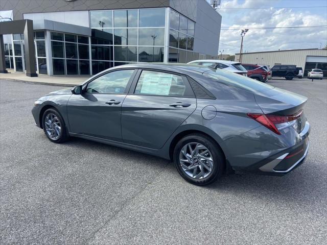 new 2025 Hyundai ELANTRA HEV car, priced at $25,206