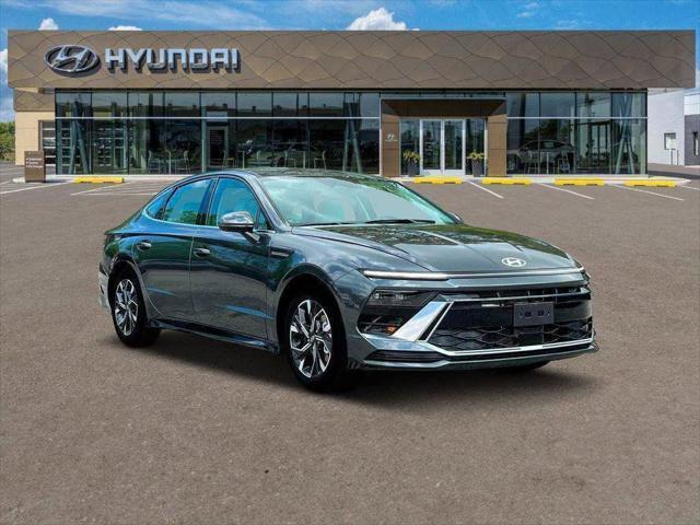 new 2025 Hyundai Sonata car, priced at $27,269