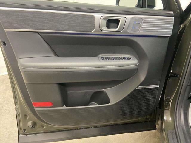 new 2025 Hyundai Santa Fe car, priced at $43,829