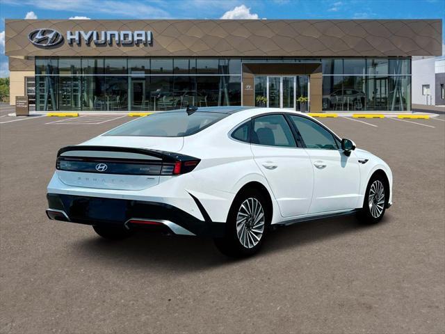 new 2025 Hyundai Sonata Hybrid car, priced at $37,544