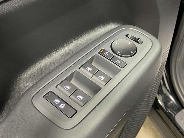 new 2025 Hyundai Santa Fe car, priced at $33,013