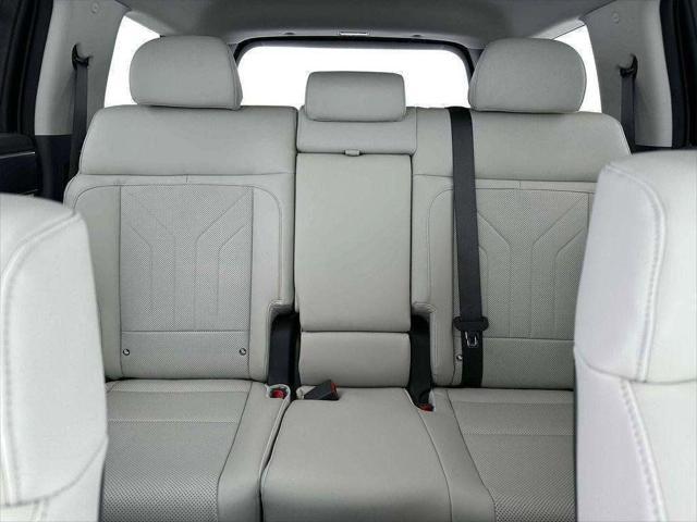new 2025 Hyundai Santa Fe car, priced at $35,689