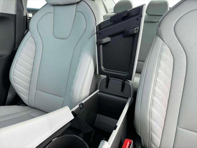 new 2025 Hyundai Elantra car, priced at $26,981