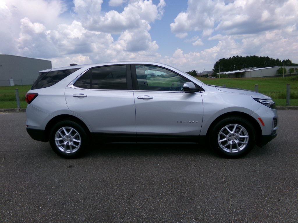used 2022 Chevrolet Equinox car, priced at $20,281