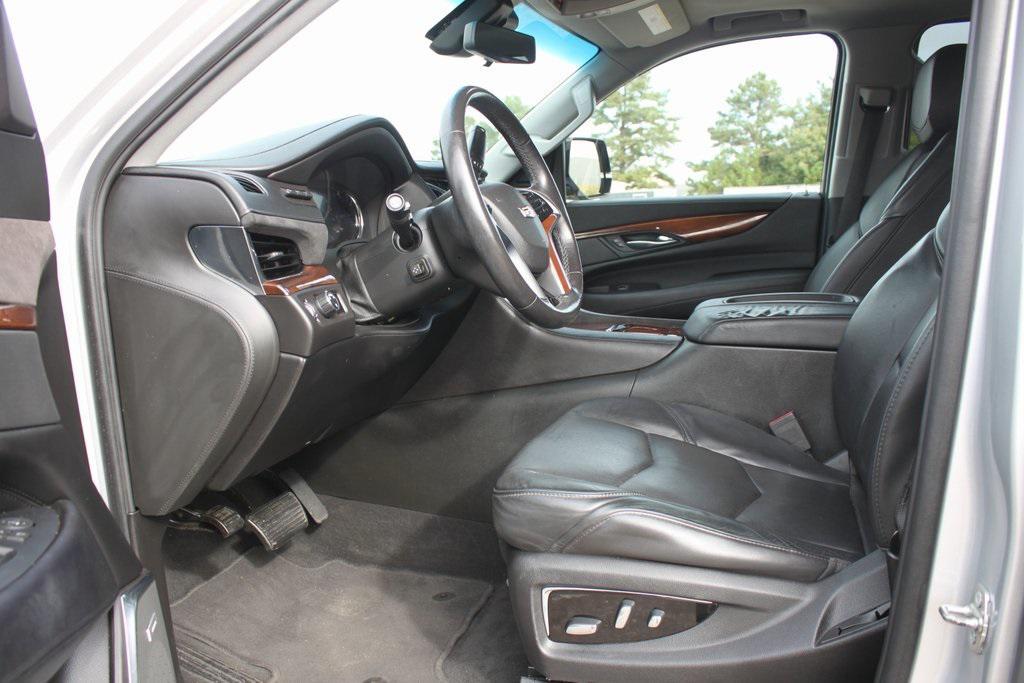 used 2018 Cadillac Escalade ESV car, priced at $27,581