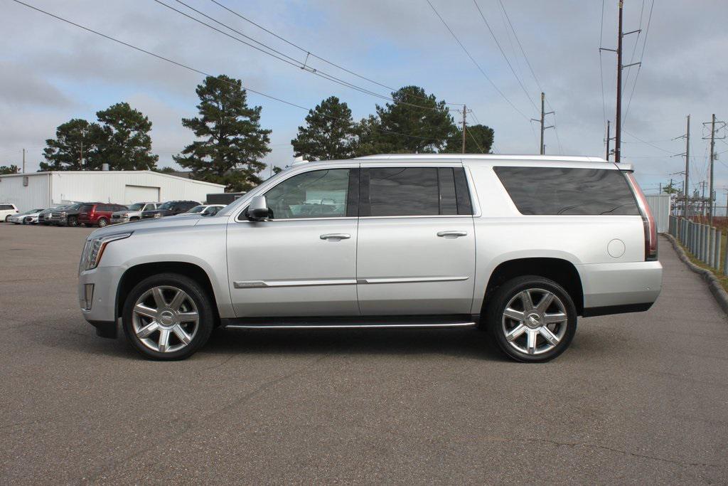 used 2018 Cadillac Escalade ESV car, priced at $27,581