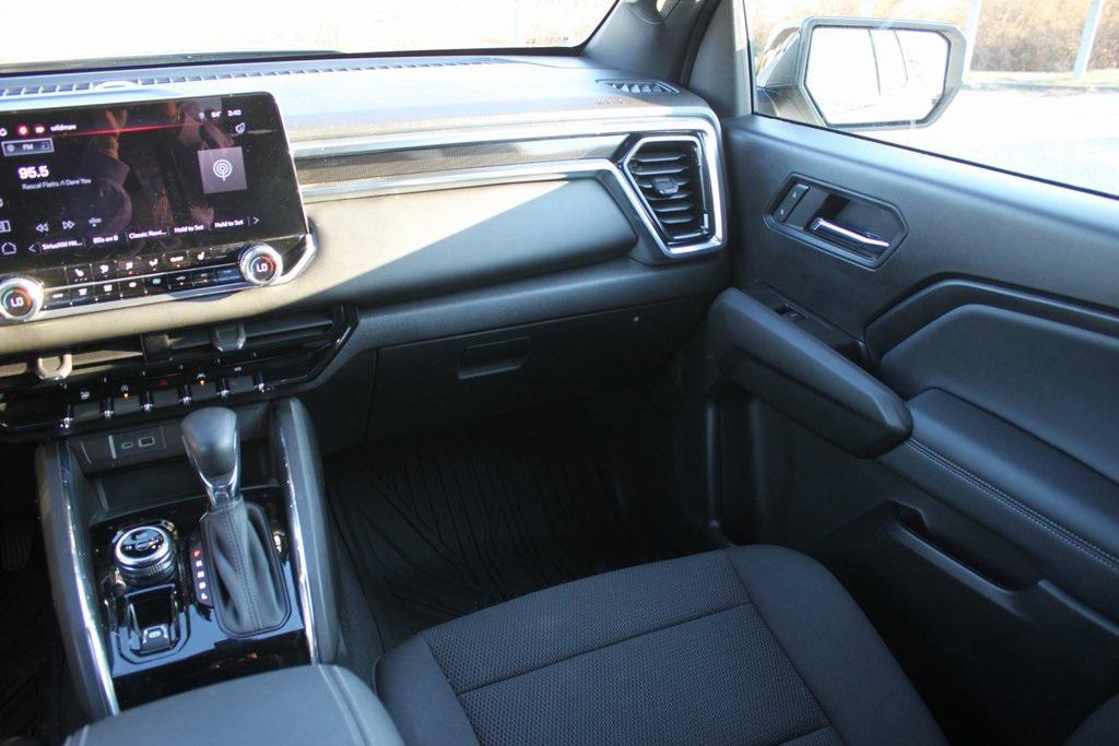 used 2024 GMC Canyon car, priced at $35,781