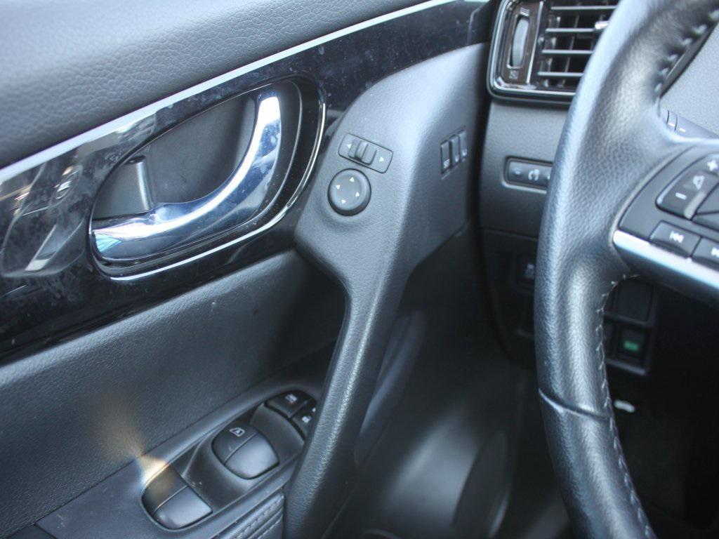 used 2022 Nissan Rogue Sport car, priced at $23,581
