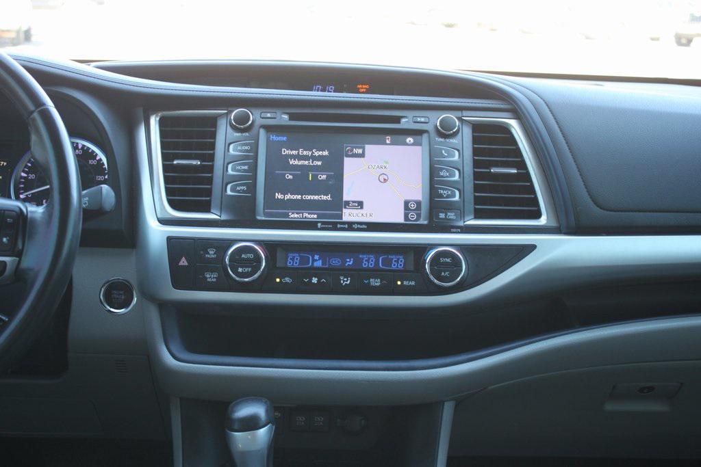 used 2018 Toyota Highlander car, priced at $18,981