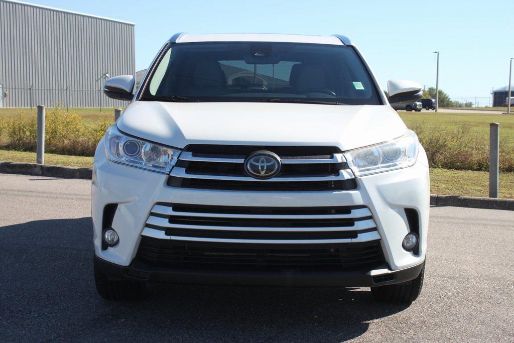used 2018 Toyota Highlander car, priced at $18,981